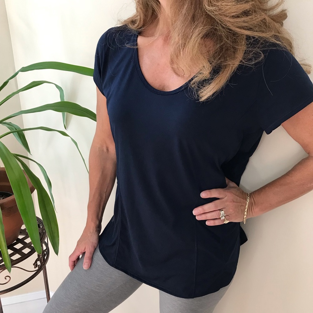 Athleta Navy Short Sleeve Top—Size Large